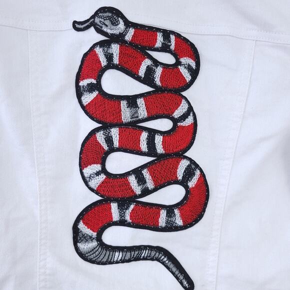 Old Navy White Jean Jacket XS Patches Paris, Makeup, Lips, Diamond, Lov, SO FUN! - Picture 2 of 6